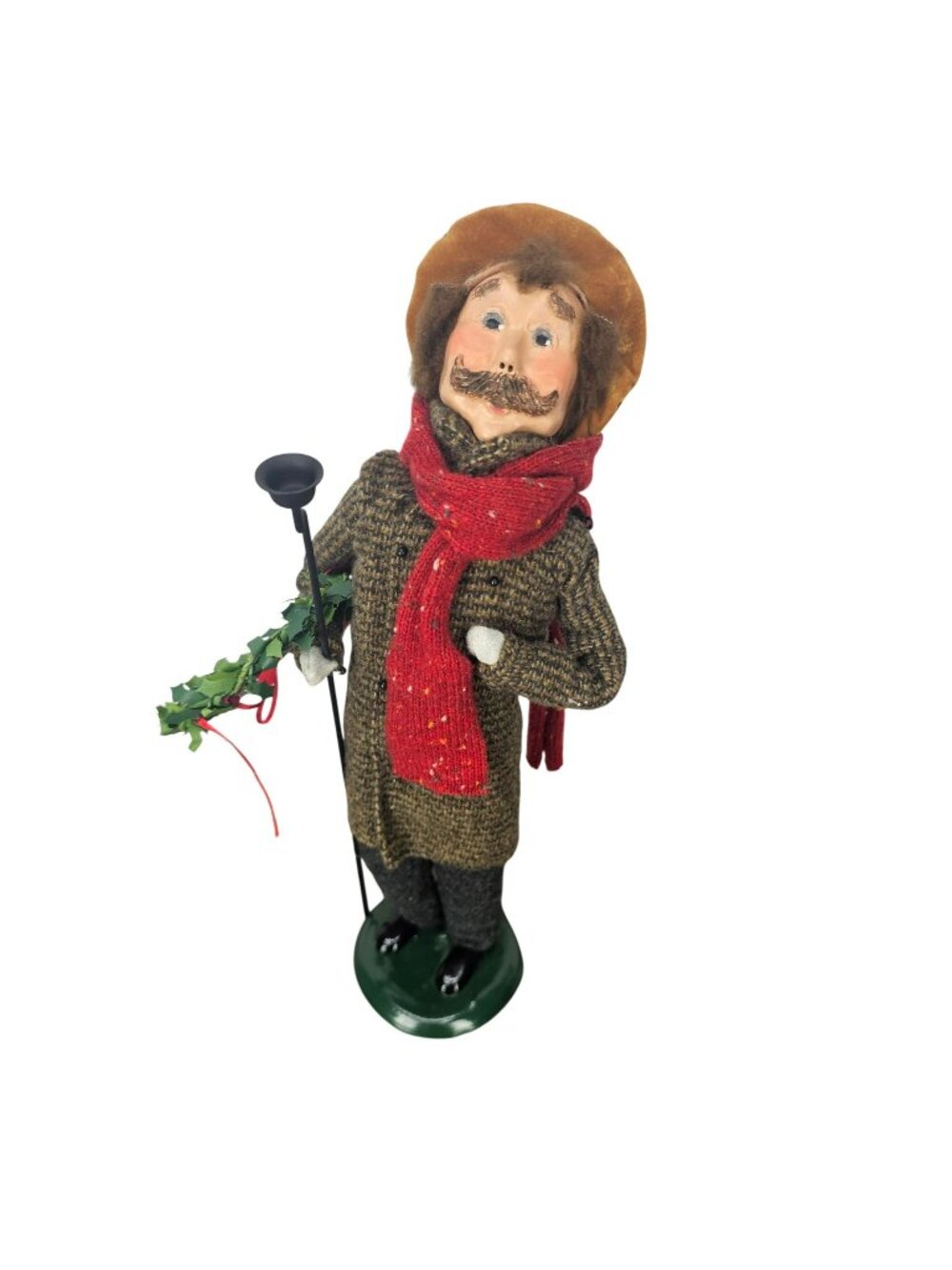 Byers Choice Ltd Gentleman Caroler Figurine With Hat Scarf & Wreath On Green Bas